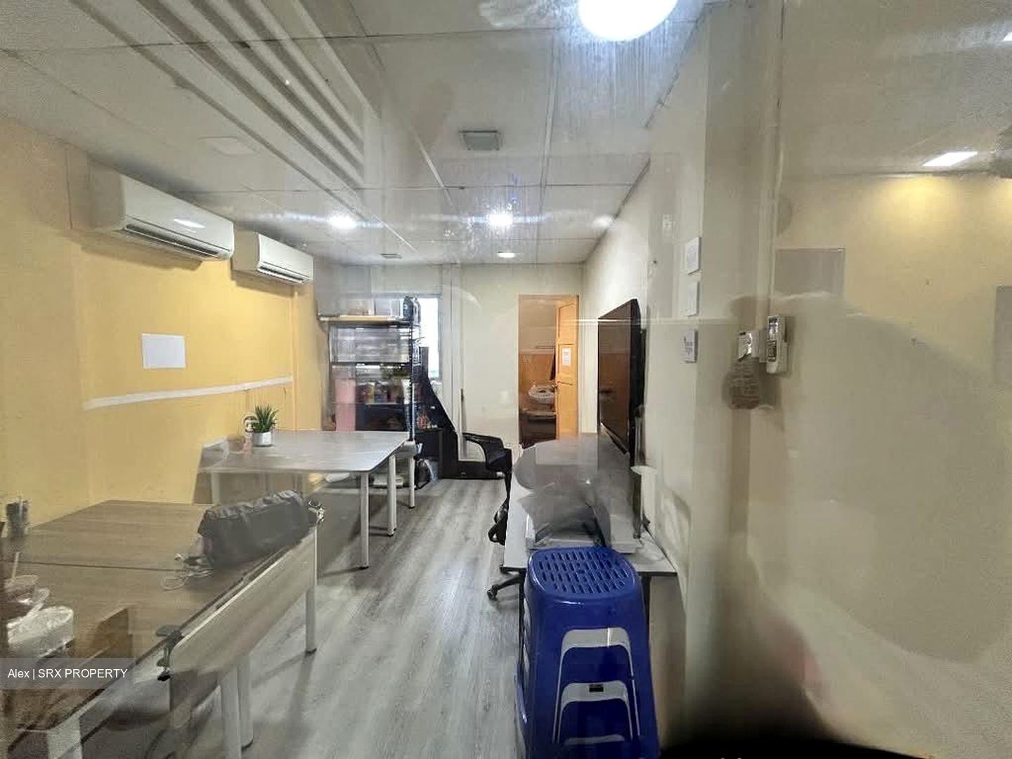 Ang Mo Kio Avenue 6 (D20), Shop House #569190041
